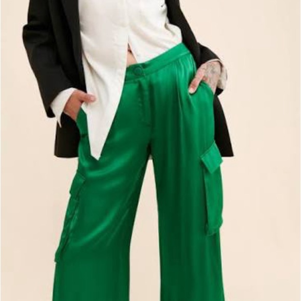 Haute Monde Emerald Green Wide Leg Cargo Pants